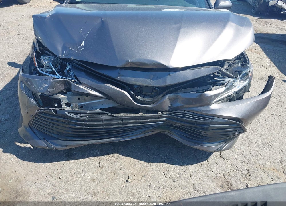 2020 TOYOTA CAMRY LE VIN: 4T1C11AK2LU367054
