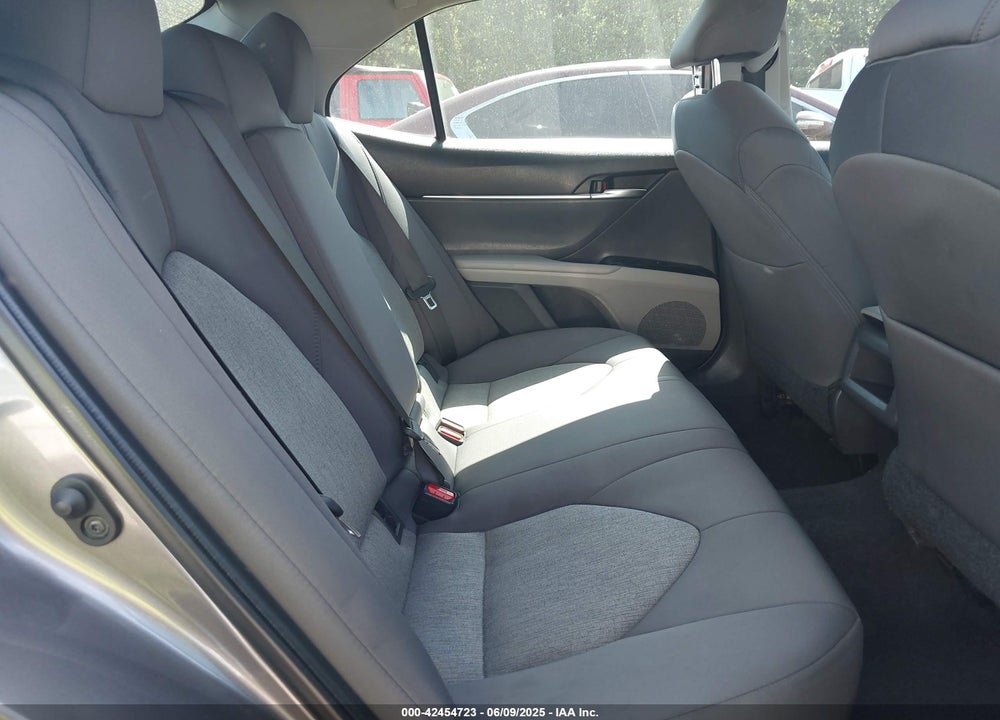 2020 TOYOTA CAMRY LE VIN: 4T1C11AK2LU367054