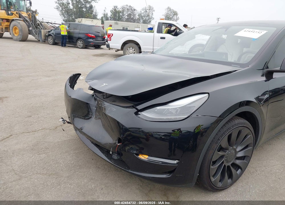 2023 TESLA MODEL Y VIN: 7SAYGDEFXPF945412