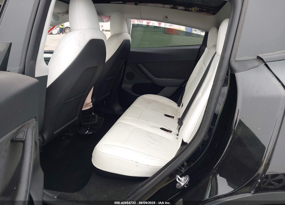 2023 TESLA MODEL Y VIN: 7SAYGDEFXPF945412