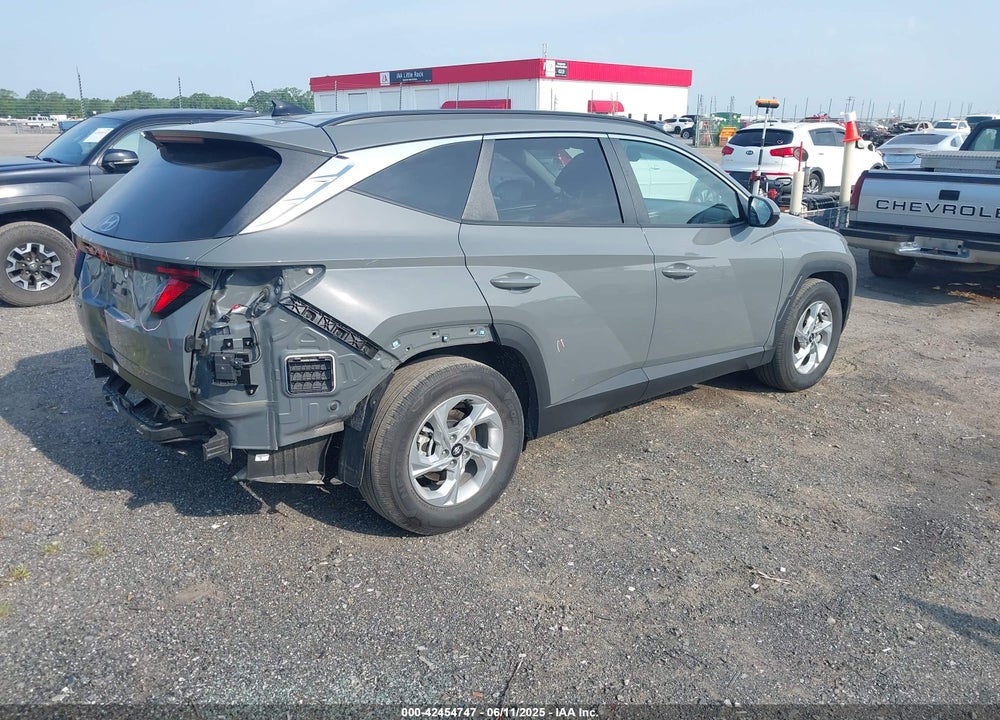 2024 HYUNDAI TUCSON SEL VIN: 5NMJB3DE2RH420670