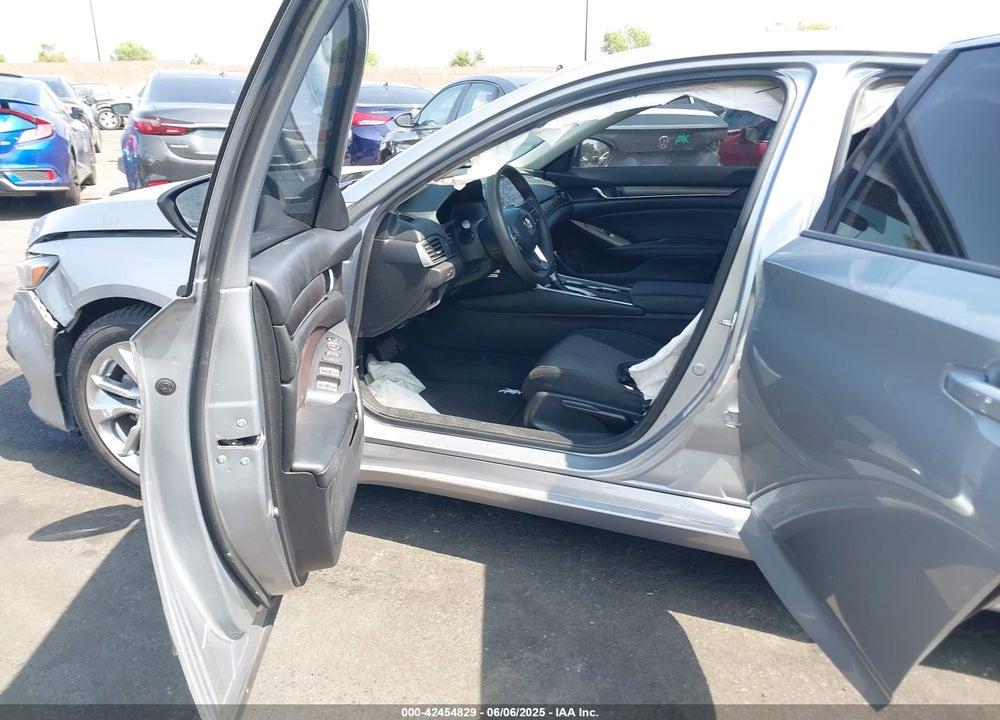 2019 HONDA ACCORD VIN: 1HGCV1F16KA095442