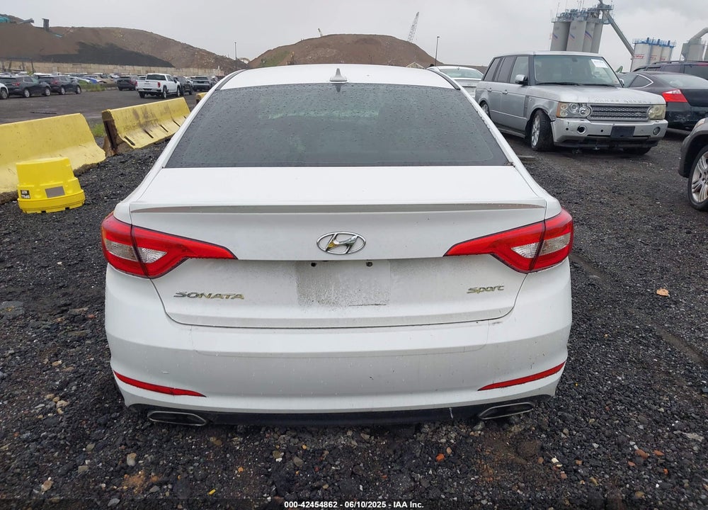 2015 HYUNDAI SONATA SPORT VIN: 5NPE34AF9FH054304