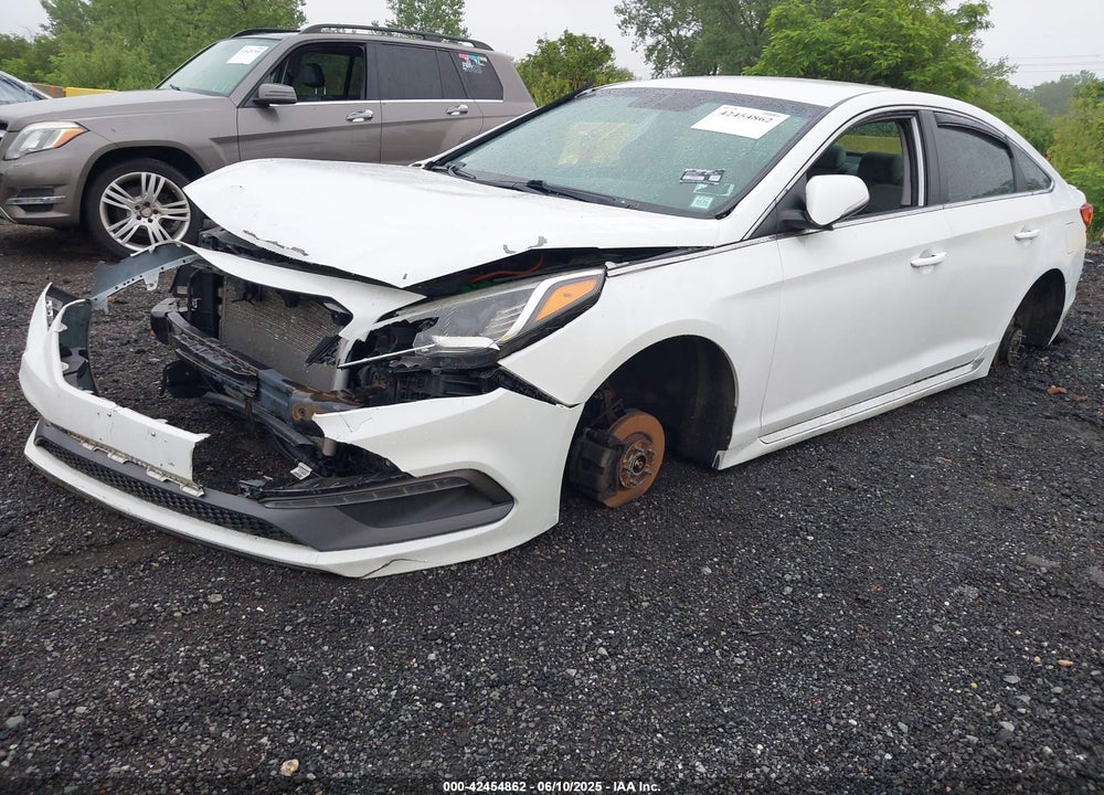 2015 HYUNDAI SONATA SPORT VIN: 5NPE34AF9FH054304