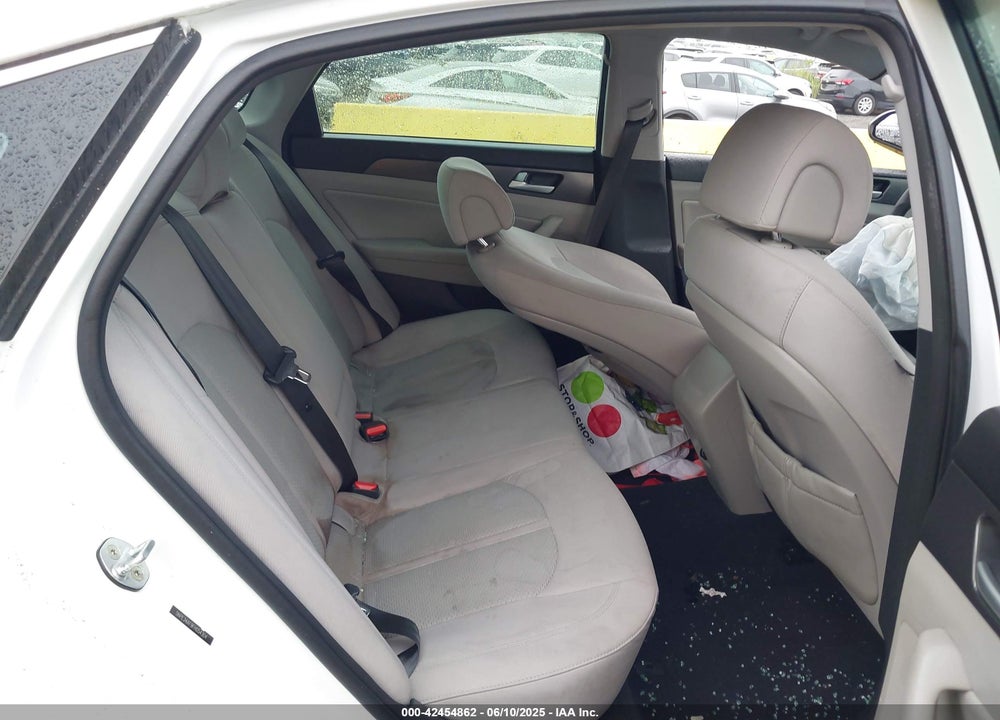 2015 HYUNDAI SONATA SPORT VIN: 5NPE34AF9FH054304