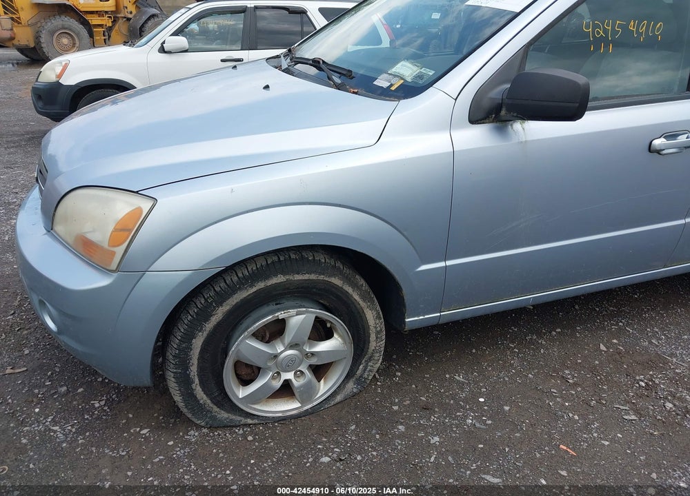 2008 KIA SORENTO VIN: KNDJC735185858703