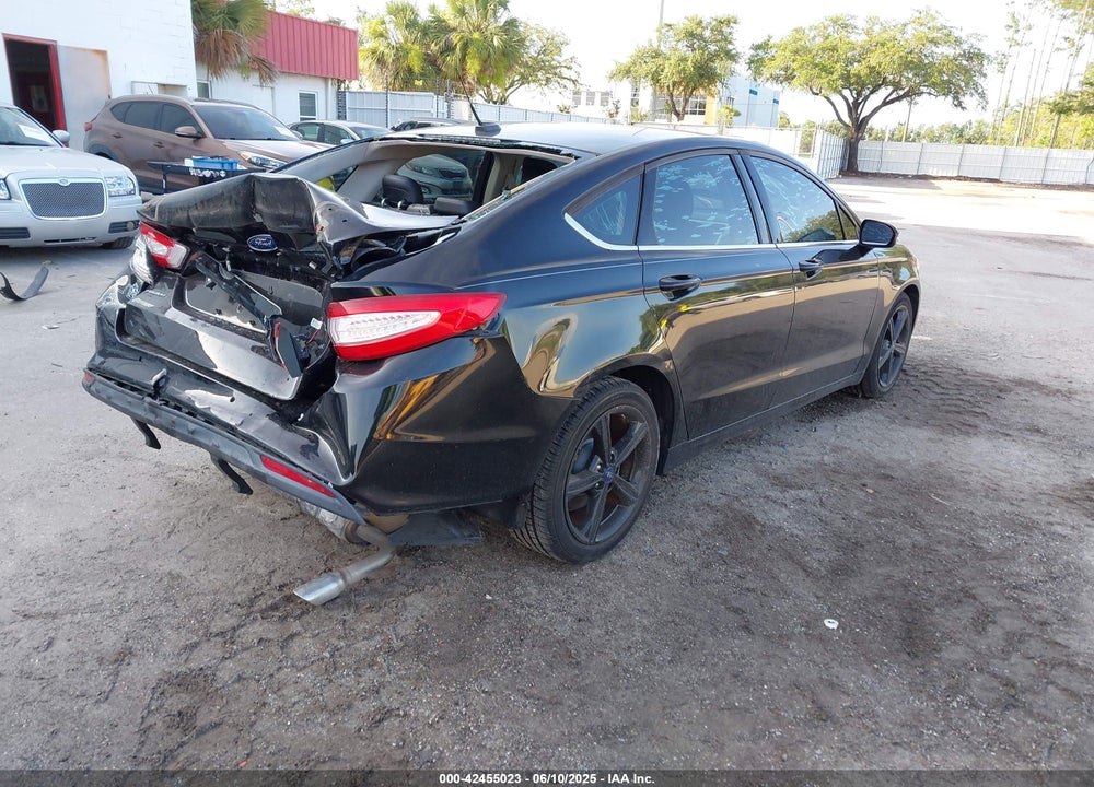 2016 FORD FUSION VIN: 3FA6P0H72GR237810