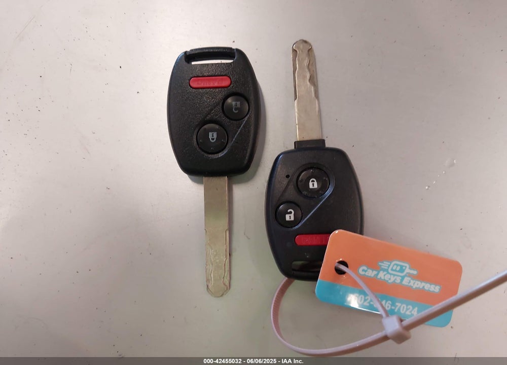 2005 HONDA PILOT VIN: 2HKYF18575H556517