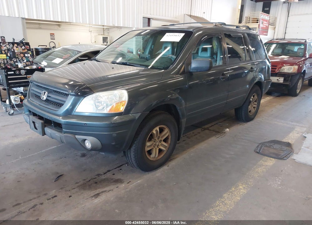 2005 HONDA PILOT VIN: 2HKYF18575H556517