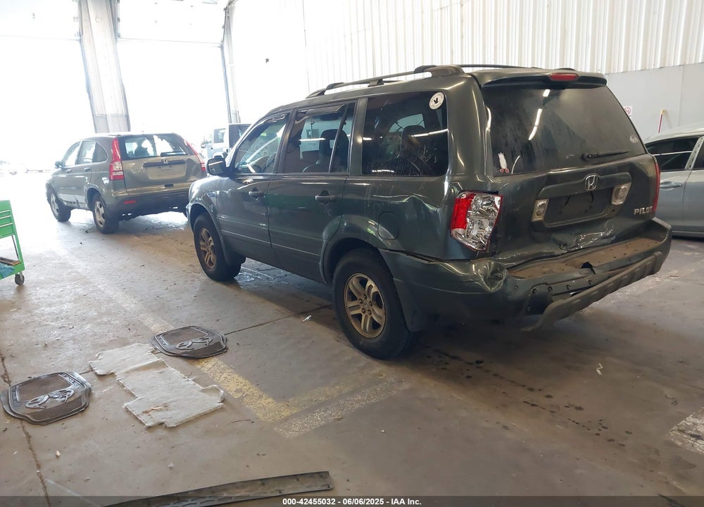 2005 HONDA PILOT VIN: 2HKYF18575H556517