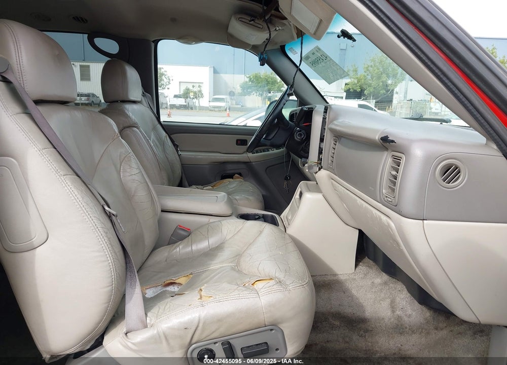 2000 GMC YUKON XL 1500 SLT VIN: 3GKEC16T1YG195557
