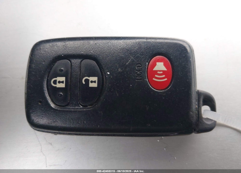 2013 TOYOTA PRIUS THREE VIN: JTDKN3DU6D5561823
