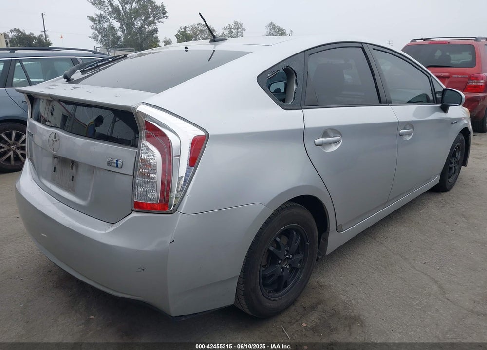 2013 TOYOTA PRIUS THREE VIN: JTDKN3DU6D5561823