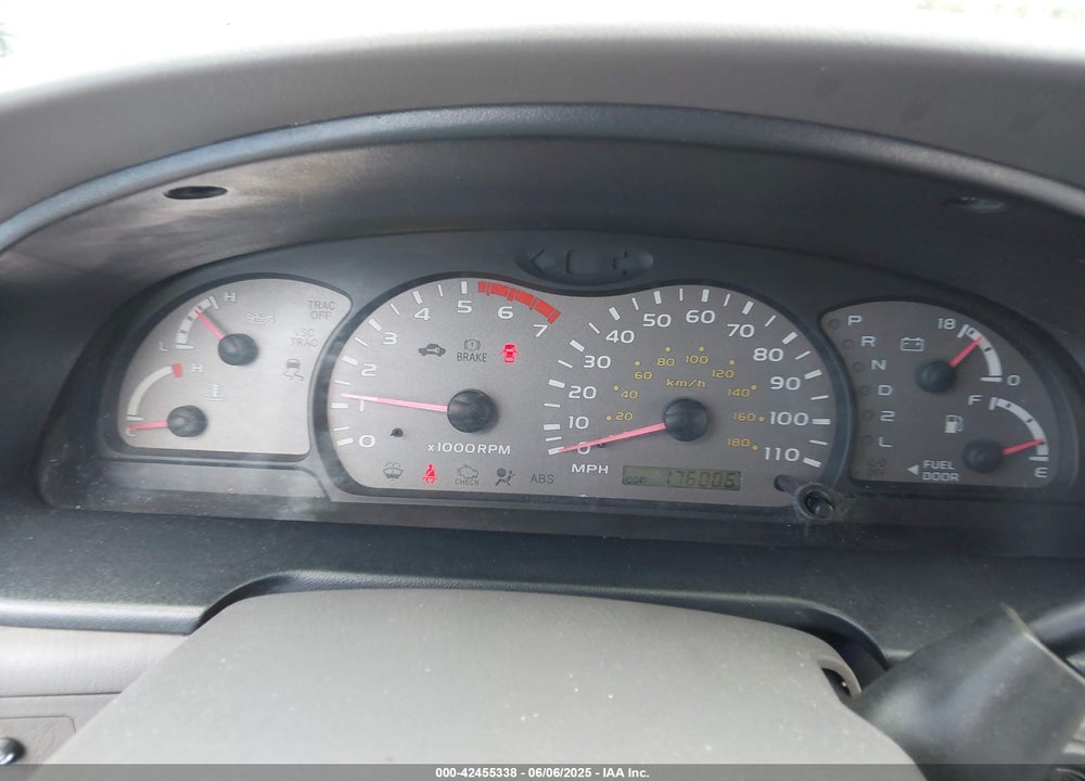 2002 TOYOTA SEQUOIA SR5 V8 VIN: 5TDZT34A92S057932