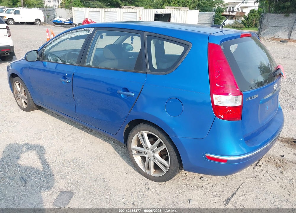 2009 HYUNDAI ELANTRA TOURING VIN: KMHDC86E29U038101