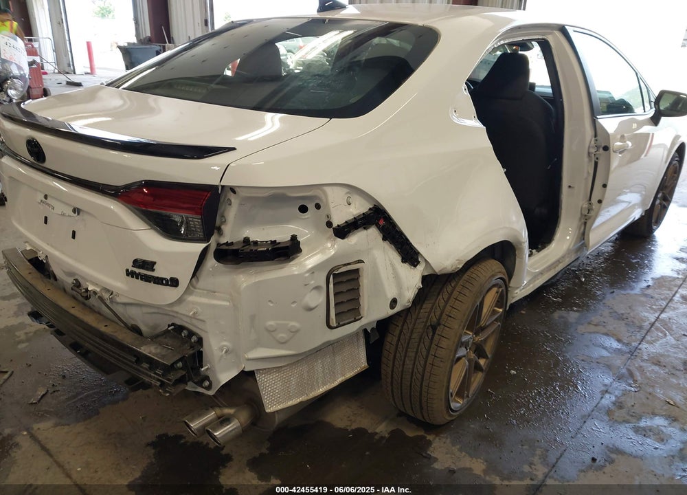 2024 TOYOTA COROLLA VIN: JTDBCMFE3R3031801