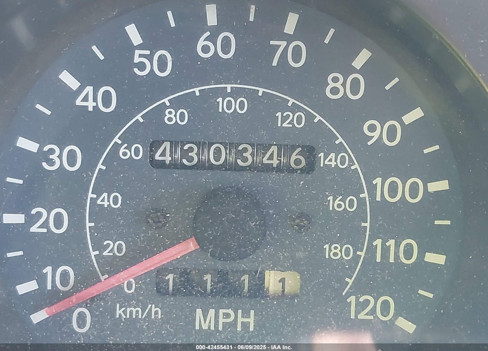 1997 TOYOTA RAV4 VIN: JT3HP10V2V7037117