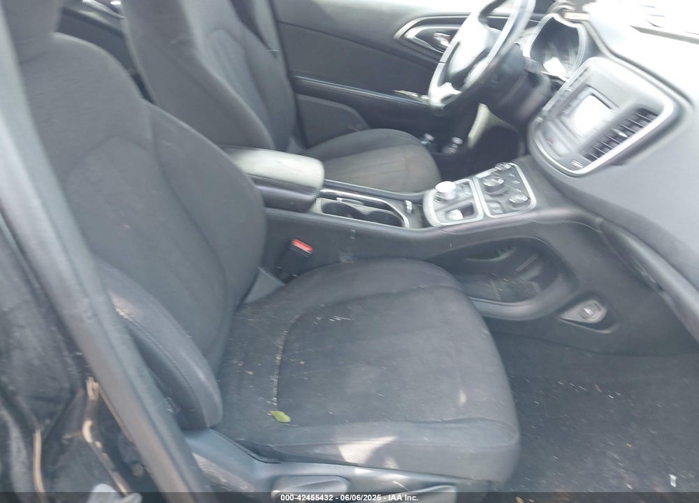 2015 CHRYSLER 200 LIMITED VIN: 1C3CCCAB8FN547054