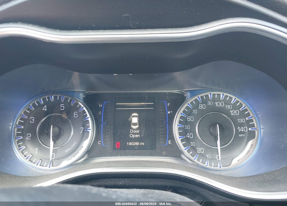 2015 CHRYSLER 200 LIMITED VIN: 1C3CCCAB8FN547054