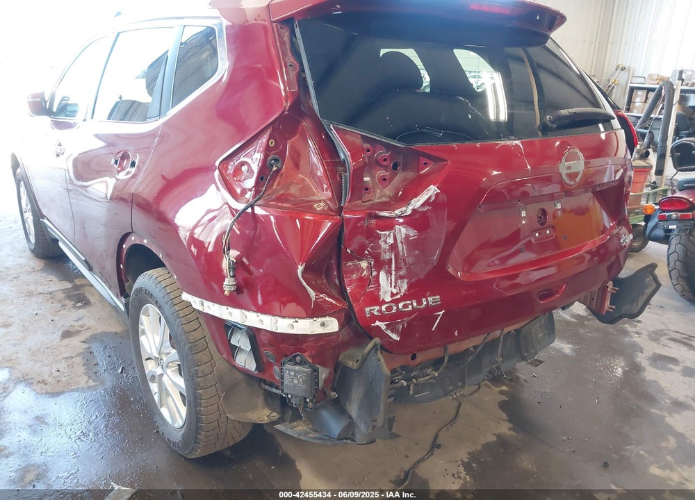 2018 NISSAN ROGUE SV VIN: 5N1AT2MV9JC722270