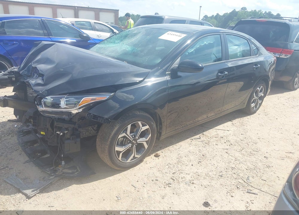 2020 KIA FORTE VIN: 3KPF24AD4LE175702