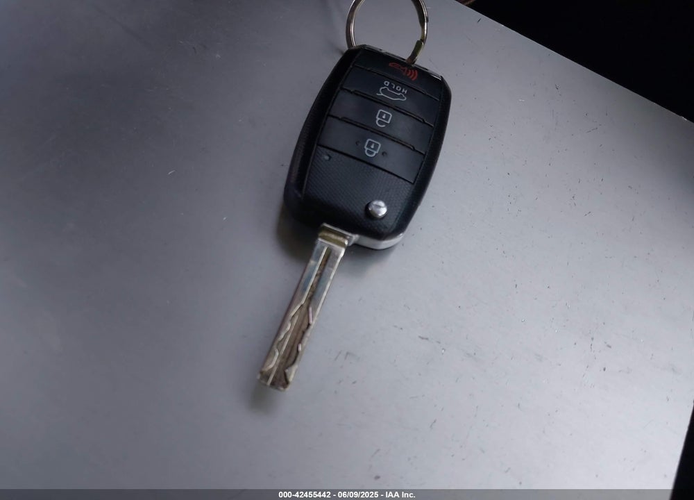 2015 KIA SOUL VIN: KNDJN2A21F7804700