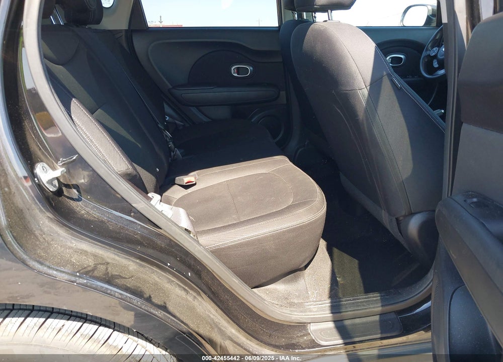2015 KIA SOUL VIN: KNDJN2A21F7804700