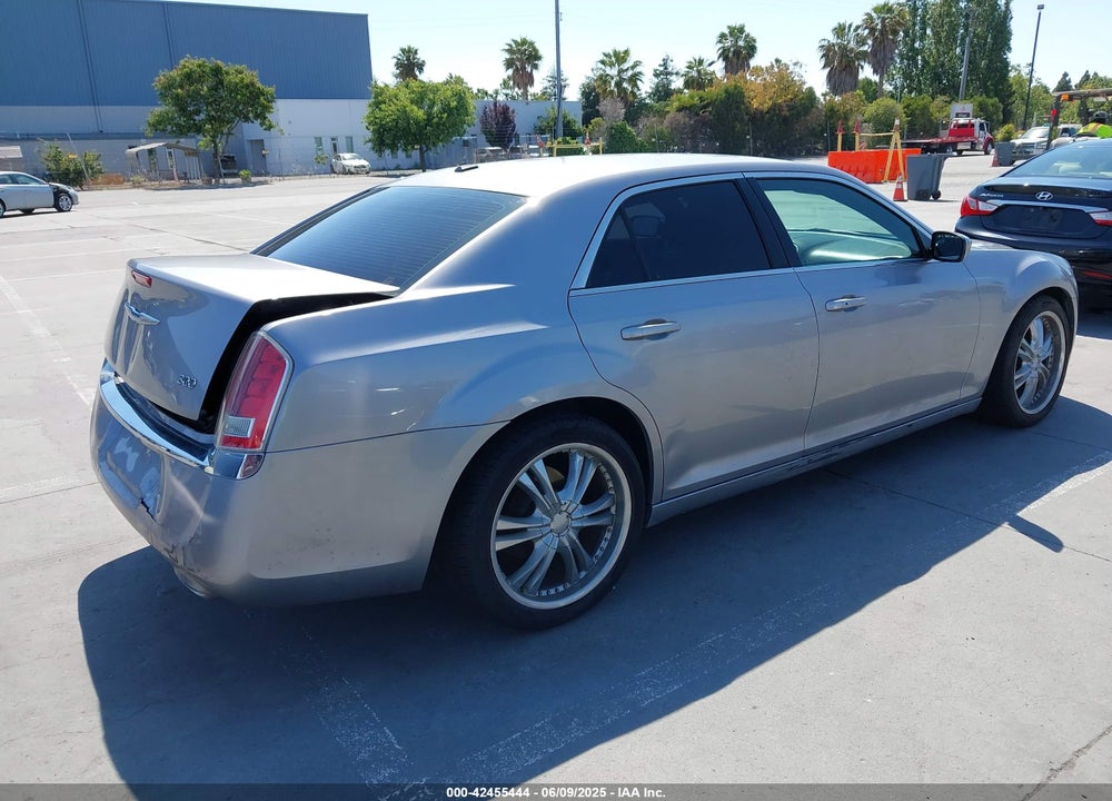 2014 CHRYSLER 300 VIN: 2C3CCAAG6EH383035