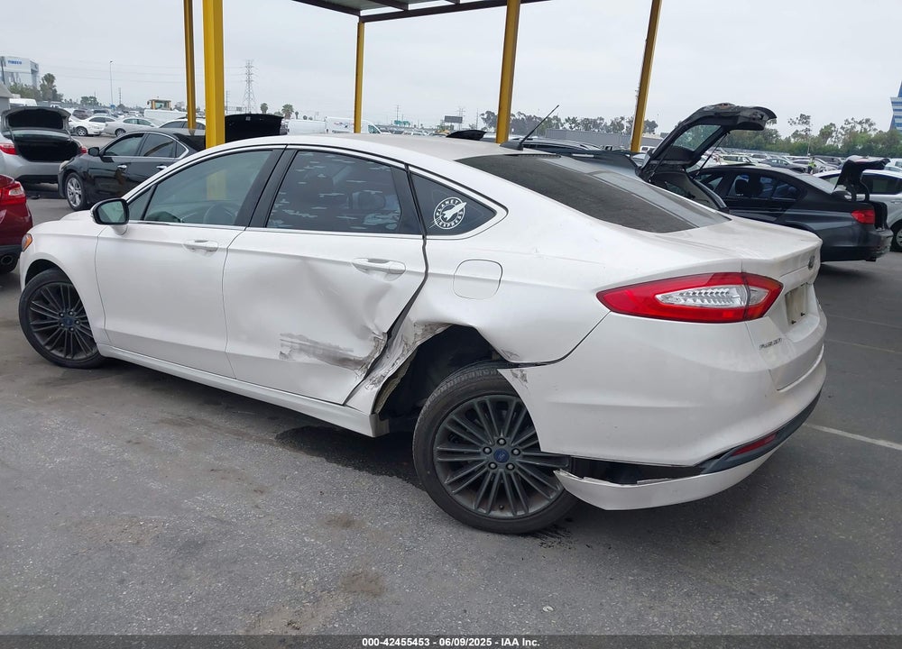 2014 FORD FUSION SE VIN: 3FA6P0HD7ER392422
