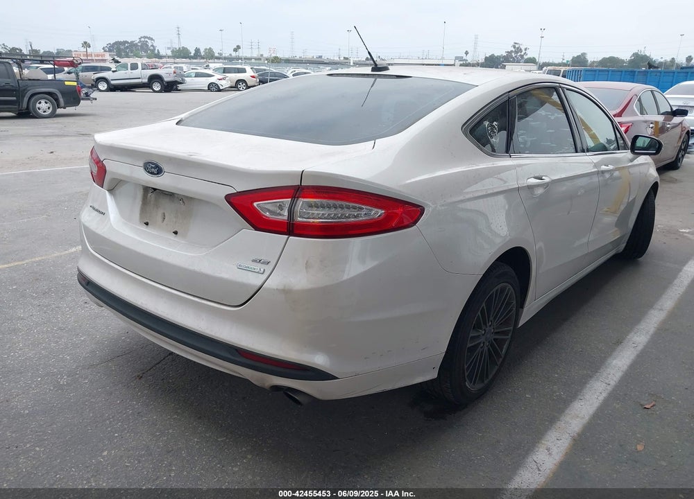 2014 FORD FUSION SE VIN: 3FA6P0HD7ER392422