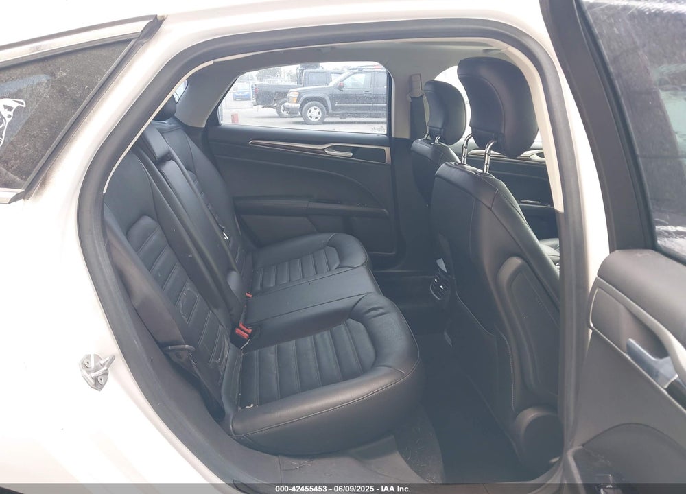 2014 FORD FUSION SE VIN: 3FA6P0HD7ER392422