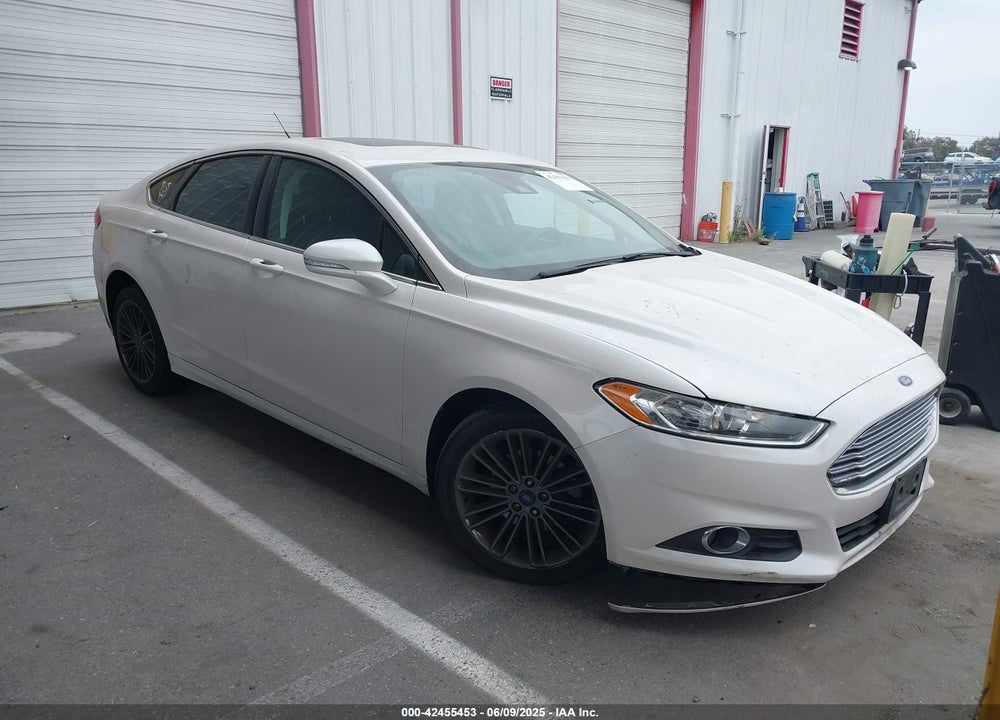 2014 FORD FUSION SE VIN: 3FA6P0HD7ER392422