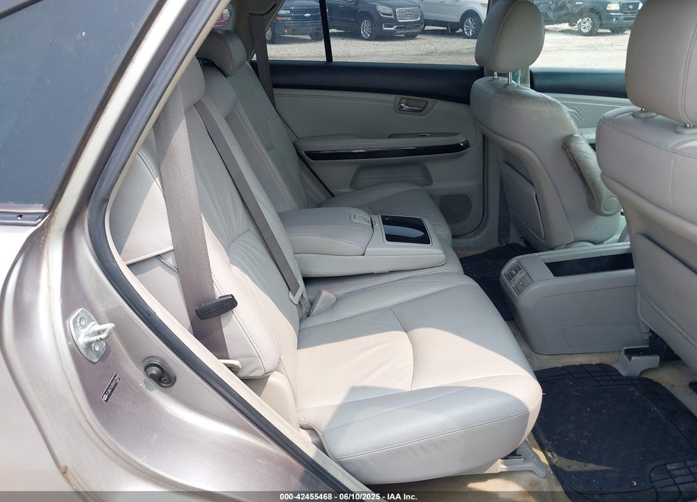 2005 LEXUS RX 330 VIN: JTJGA31U350057568