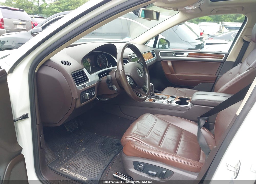 2012 VOLKSWAGEN TOUAREG VIN: WVGEK9BPXCD008999