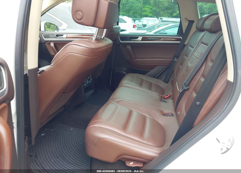 2012 VOLKSWAGEN TOUAREG VIN: WVGEK9BPXCD008999