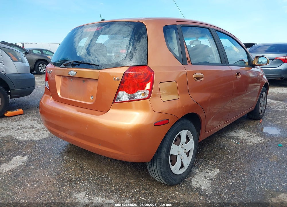 2008 CHEVROLET AVEO 5 VIN: KL1TD666X8B001888