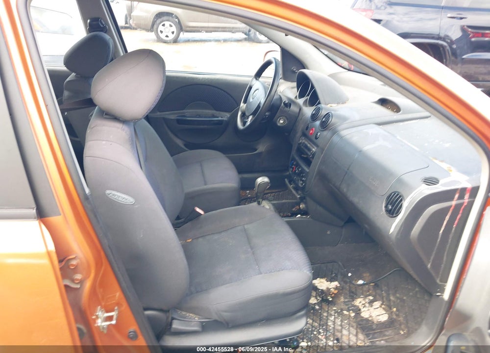 2008 CHEVROLET AVEO 5 VIN: KL1TD666X8B001888