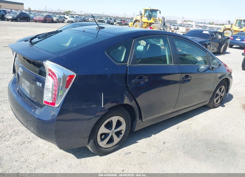 2015 TOYOTA PRIUS THREE VIN: JTDKN3DU6F0480644
