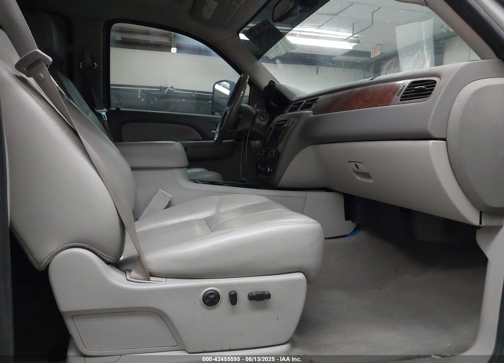 2008 CHEVROLET SILVERADO 2500HD LTZ VIN: 1GCHK23608F184485