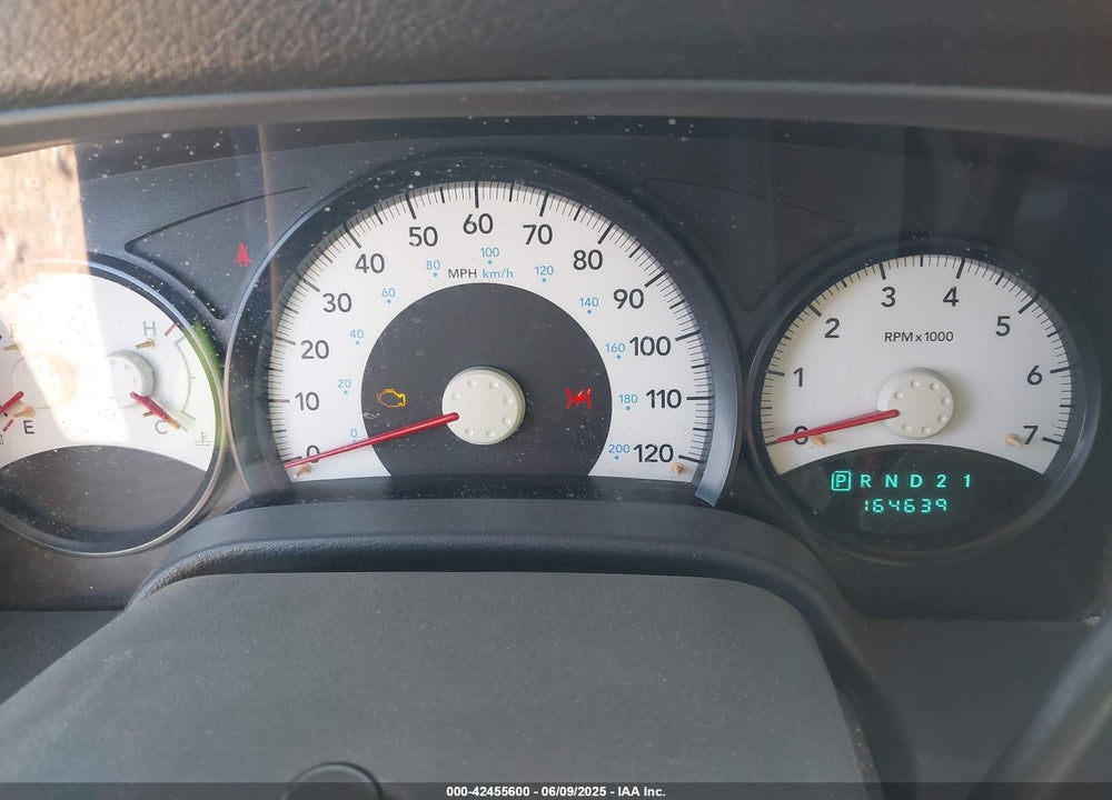 2007 DODGE DURANGO SXT VIN: 1D8HD38K47F531175