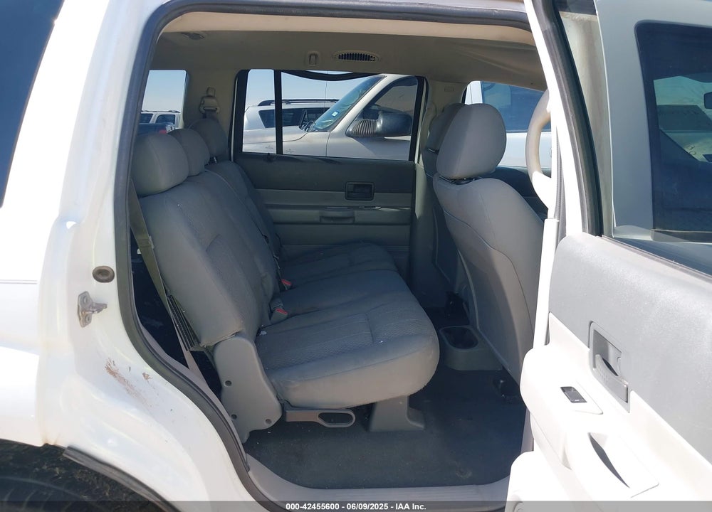 2007 DODGE DURANGO SXT VIN: 1D8HD38K47F531175