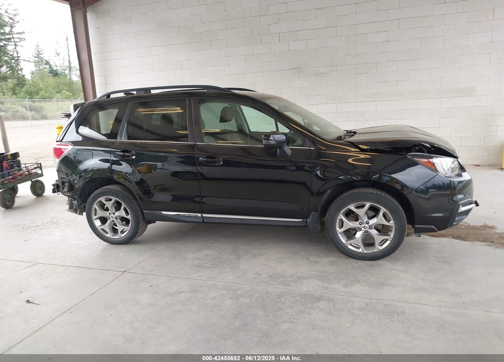 2018 SUBARU FORESTER VIN: JF2SJAWC2JH598982