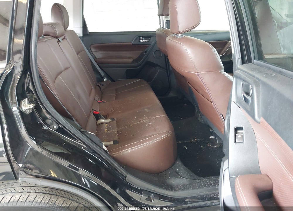 2018 SUBARU FORESTER VIN: JF2SJAWC2JH598982