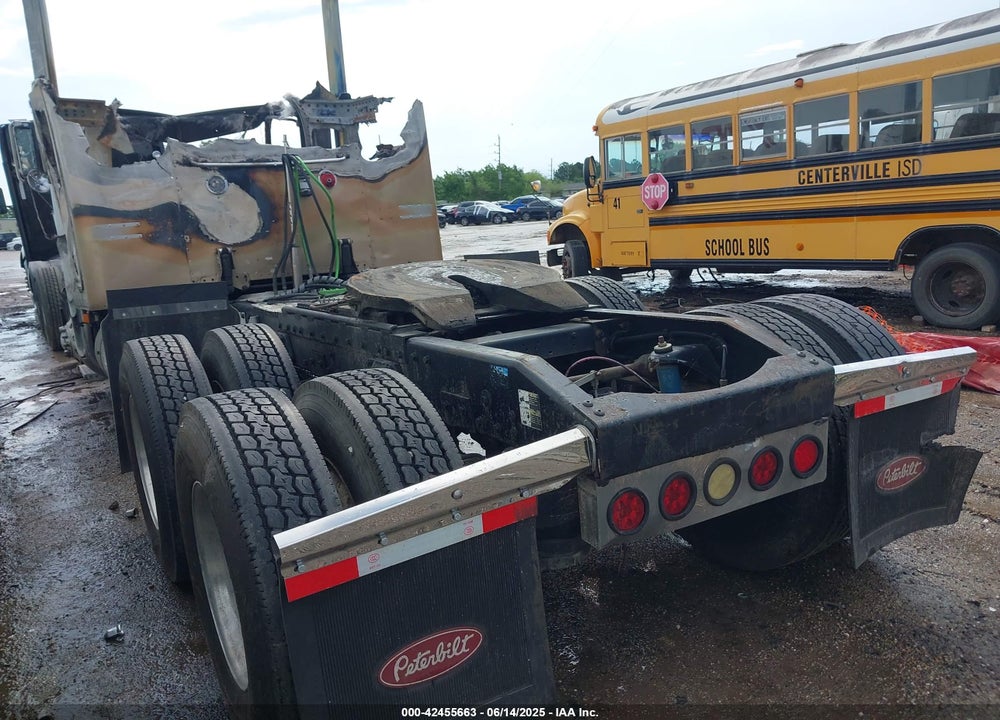 2005 PETERBILT 378 VIN: 1XPFDB9X55D864549