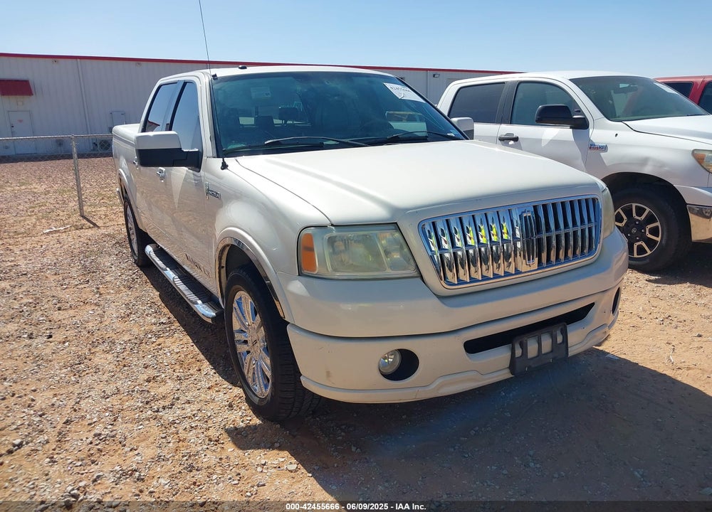 2008 LINCOLN MARK LT VIN: 5LTPW16578FJ04352