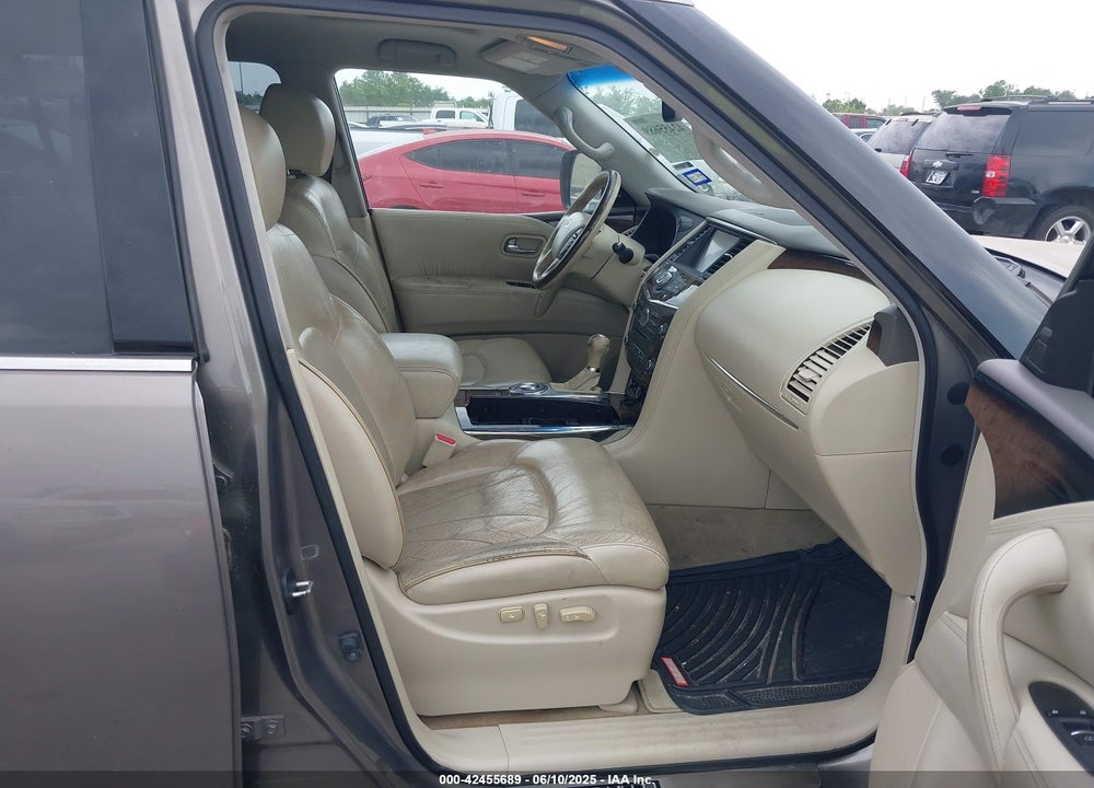 2014 INFINITI QX80 VIN: JN8AZ2NF5E9556556