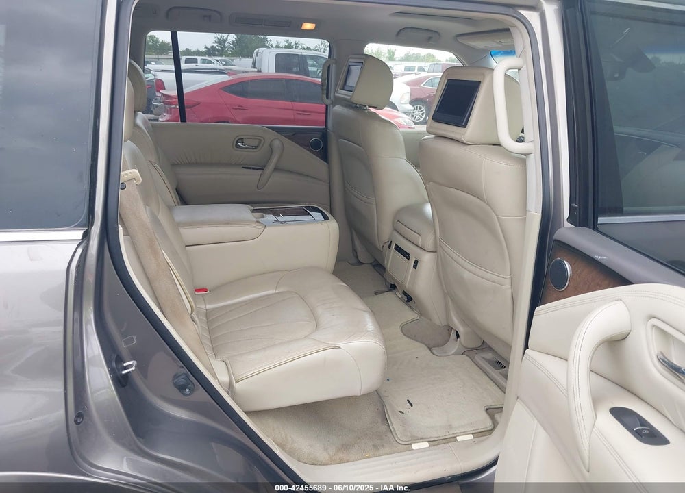 2014 INFINITI QX80 VIN: JN8AZ2NF5E9556556