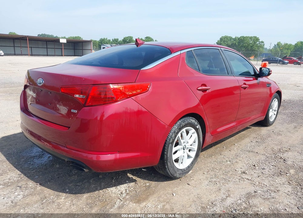 2011 KIA OPTIMA LX VIN: KNAGM4A77B5109967