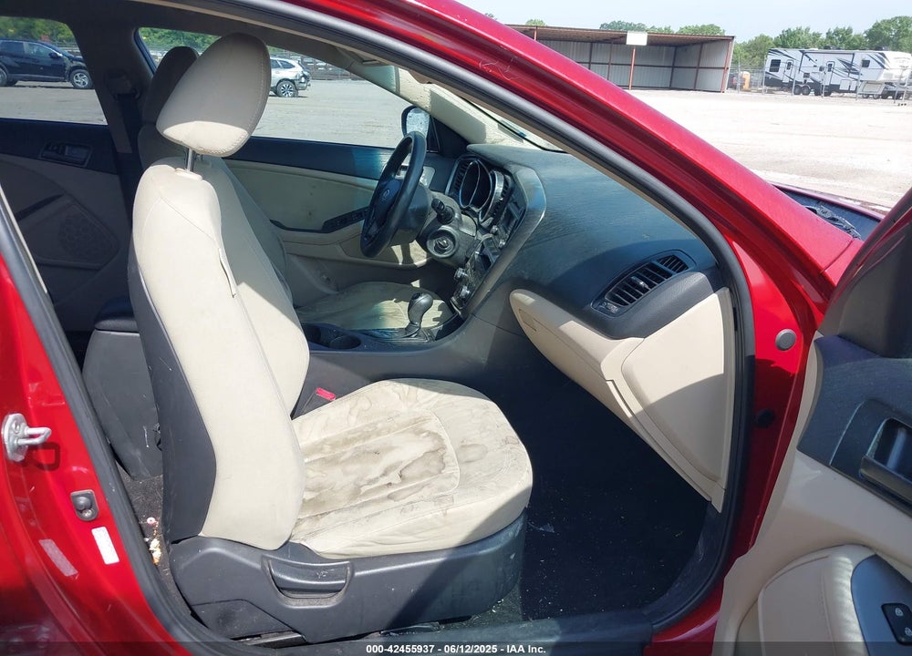 2011 KIA OPTIMA LX VIN: KNAGM4A77B5109967