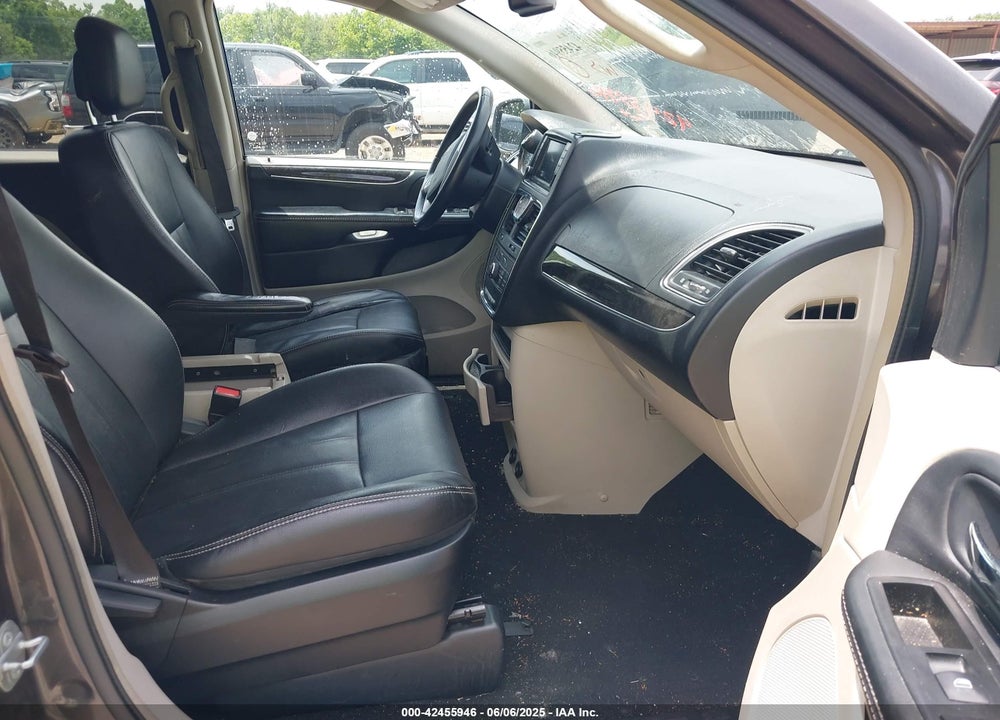 2015 CHRYSLER TOWN & COUNTRY TOURING VIN: 2C4RC1BG1FR564964